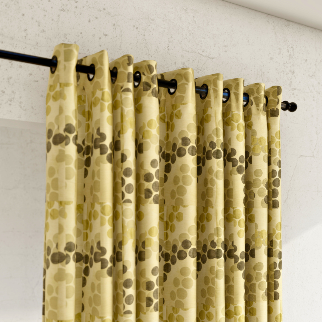 Pack of 2 Curtains - Self Design Cream & Green