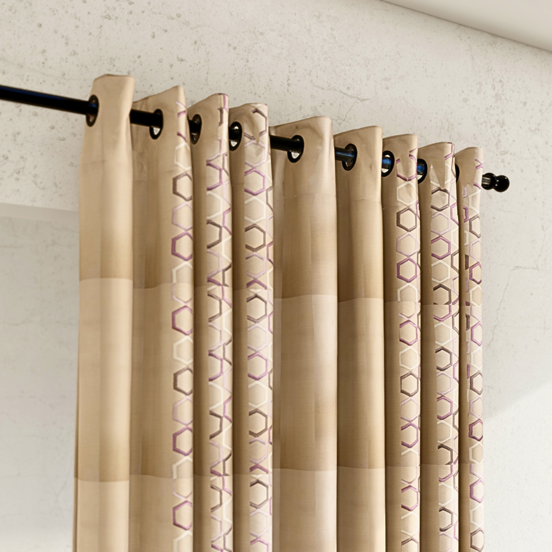 Pack of 2 Curtains - Geometric & Abstract Design Cream